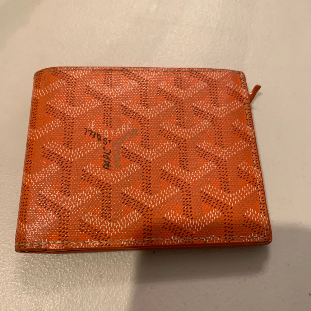 Mens Goyard Wallet slightly used in Orange